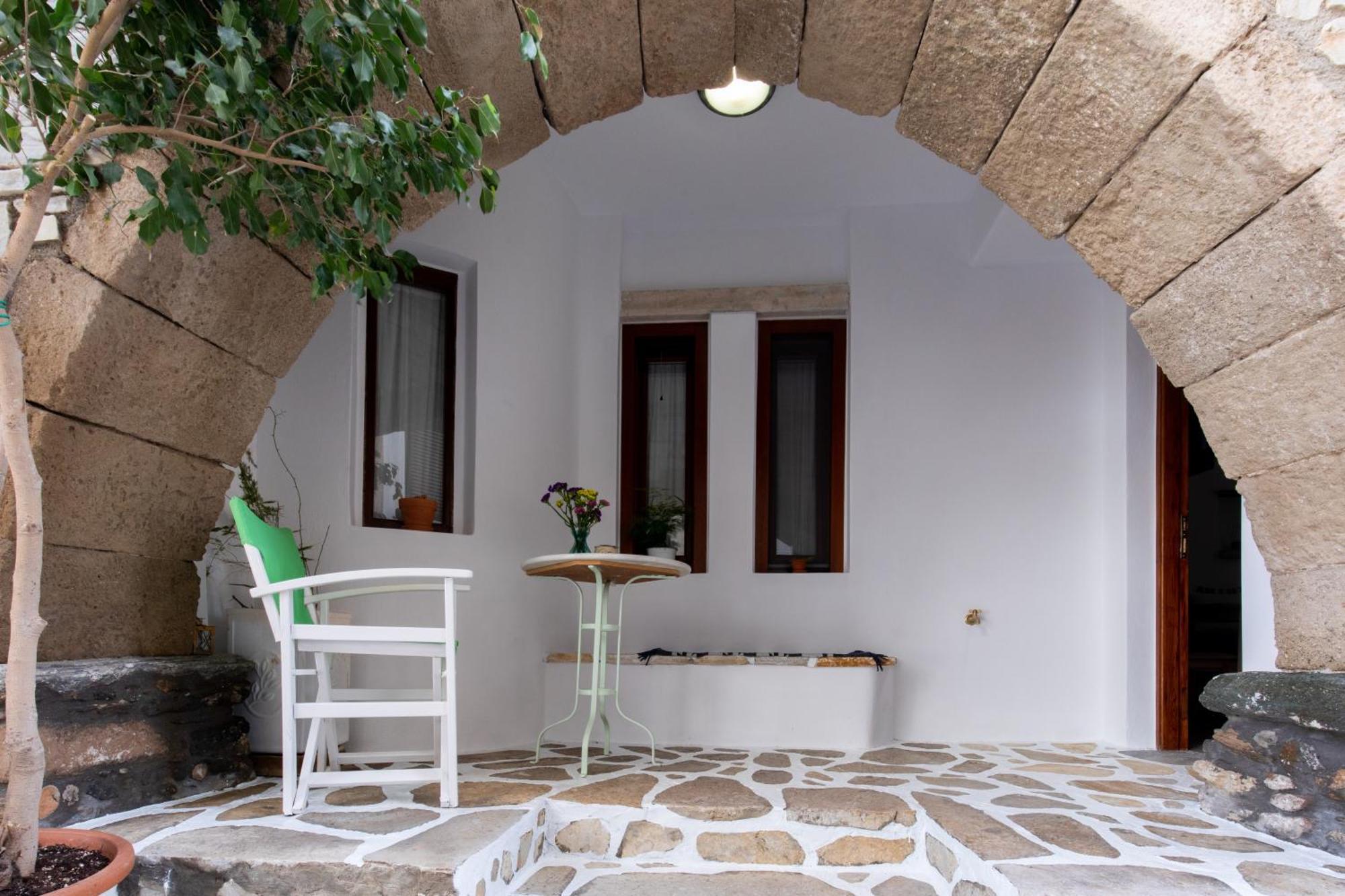 Arco Naxos Luxury Apartments Naxos City Buitenkant foto